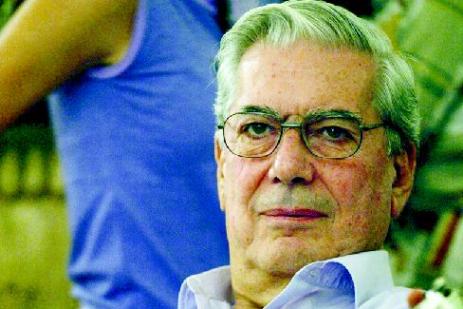 L'�crivain sud-am�ricain Mario Vargas Llosa a �t� journaliste � l'Agence France-Presse. | AP/MIGUEL GOMEZ